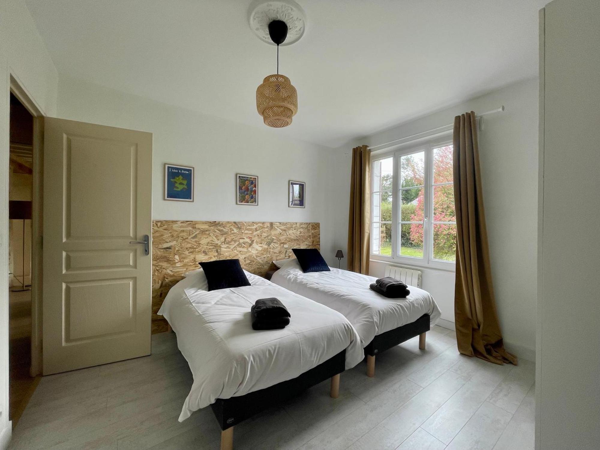 La Maison Des Declos Avec Parking Prive Bayeux Esterno foto